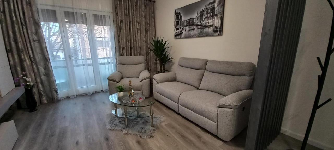 Nadia&V Apartment Marghera Bagian luar foto